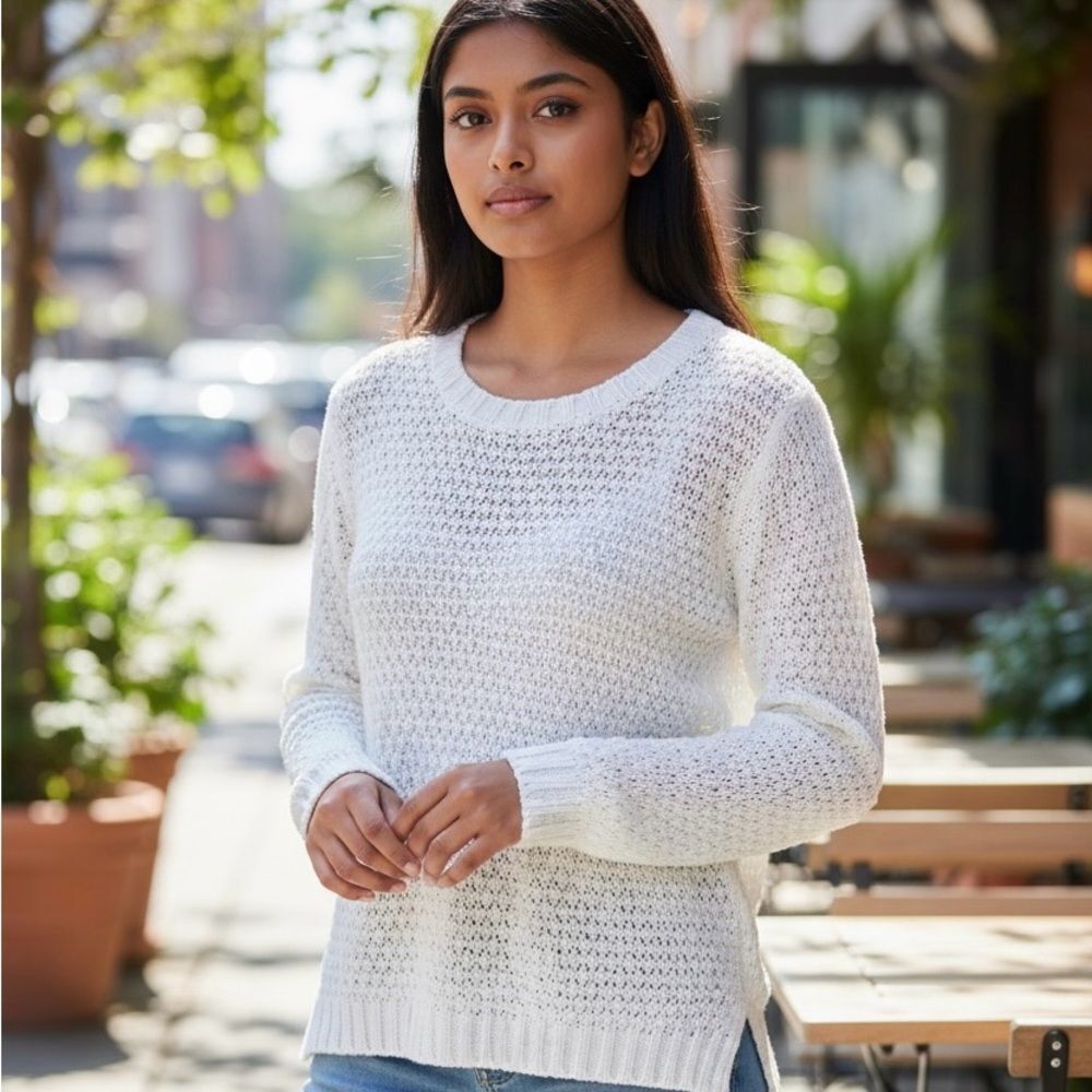 Open Knit White Sweater Lace Side Panels Long Sleeve Rounded Neck Line Size Med
